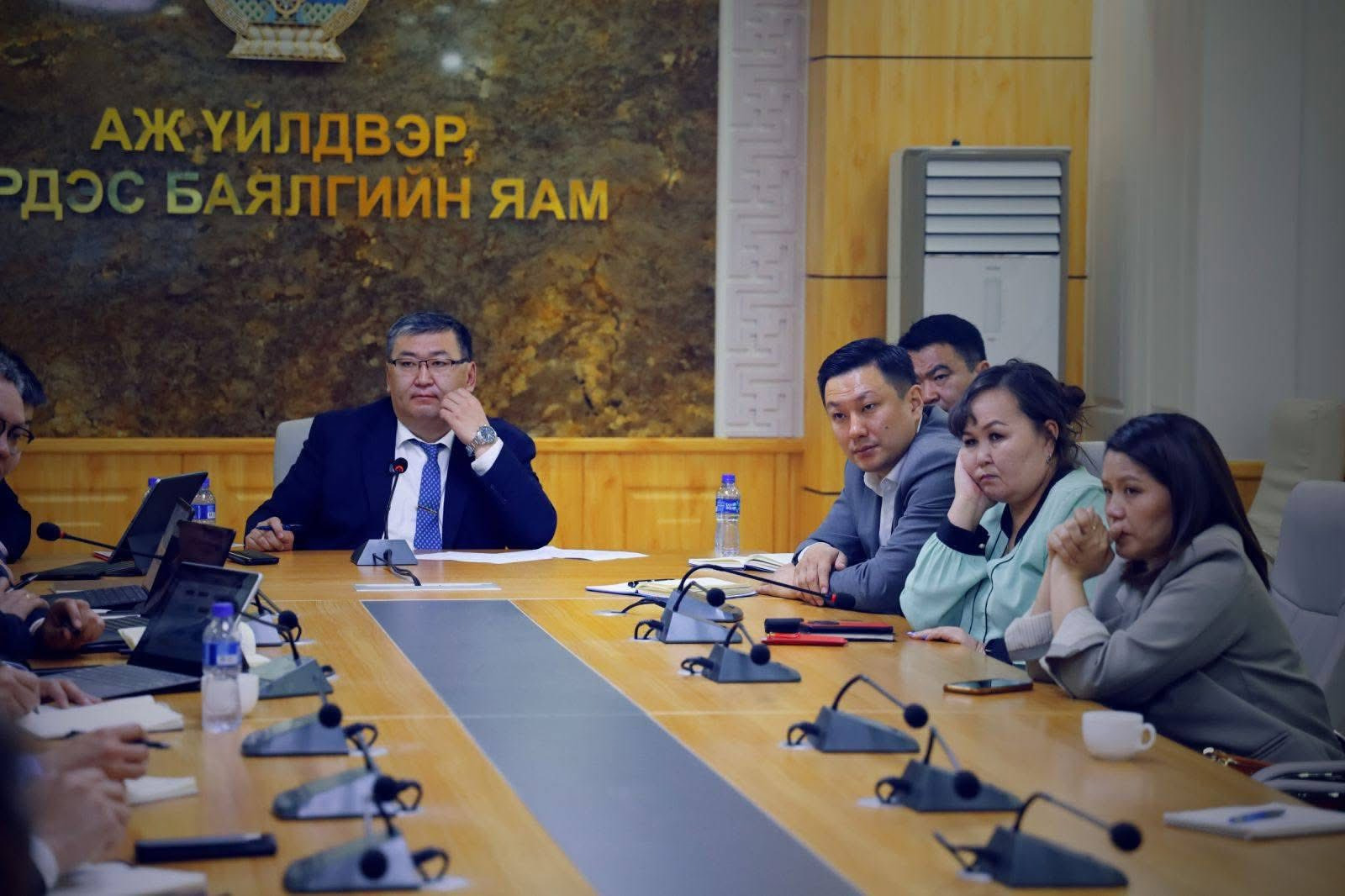 Ц. Туваан: Түлш, бензин тасалдуулахгүй байх нь миний толгойны өвчин. Тиймээс ОХУ-тай хийх хэлэлцээртээ онцгой анхаарч, хэлэлцээрээ  батлуулна